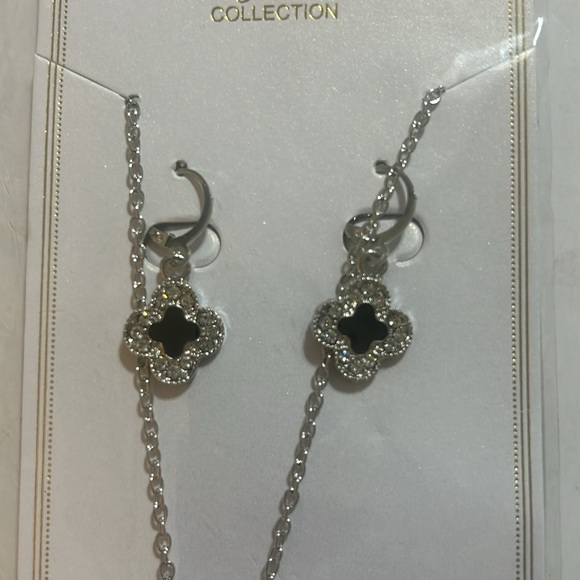 5/$20 Crystal Collection Necklace & Earring Set - Picture 4 of 6